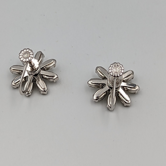 Vintage NWT Krementz Rhinestones Sparkling Skrue Back Clip Earrings - Picture 11 of 14